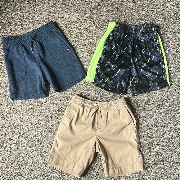 Lot of 3 Boy Shorts - Picture 1 of 5